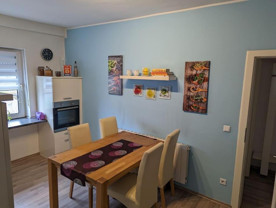Ferienwohnung Philippi - Moselblick Mit Grosser Dachterrasse, 75 Qm, Hunde Willkommen Mehring  Bagian luar foto